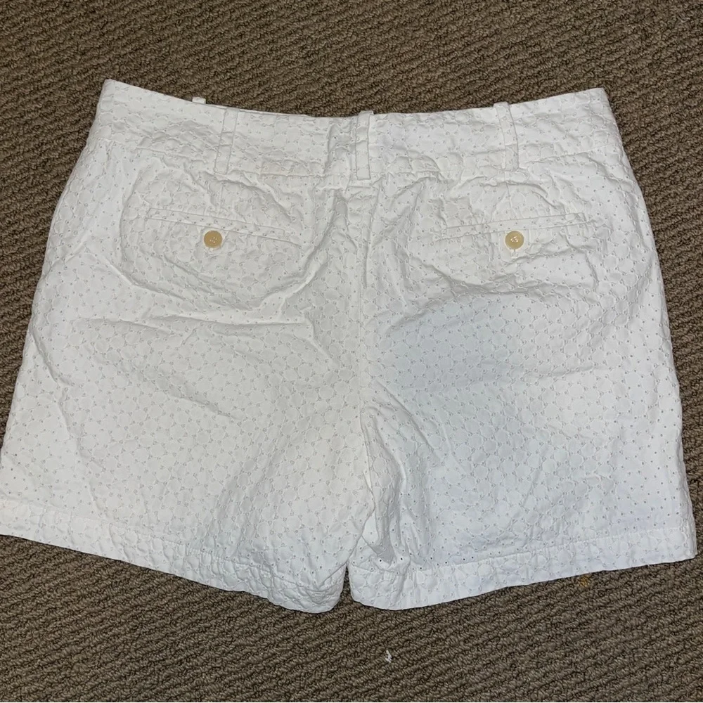 Talbots White Eyelet Shorts - Size 12 - Picture 2 of 6